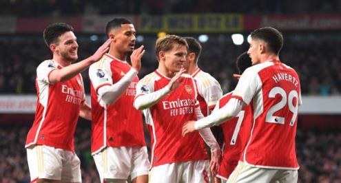 ساكا يقود تشكيل أرسنال أمام شيفيلد يونايتد.. واستبعاد النني